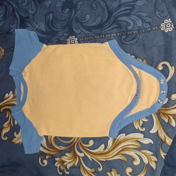 Clothes - Picture 1 of 1